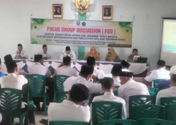 Kepala KUA dan Penghulu se Pasaman Barat Ikuti FGD Bersama Tim Disdukcapil