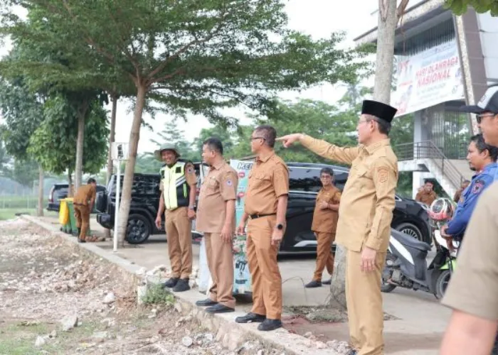 Tinjau Infrastruktur Batang Agam, Wako Zulmaeta Targetkan Proyek Jalan Rampung November 2026