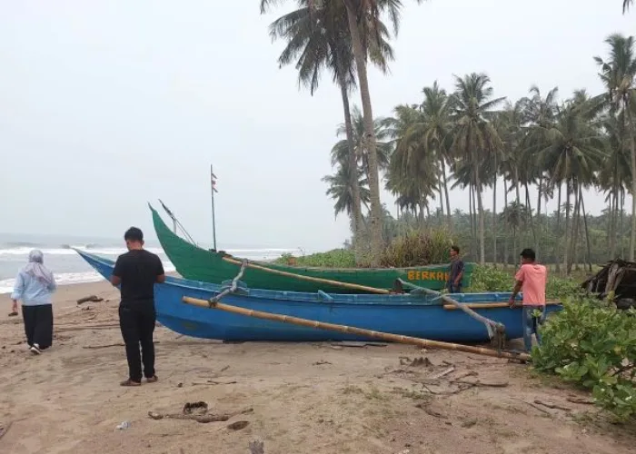 Dinas Perikanan dan Pangan Pessel Dampingi Verifikasi Calon Penerima Bantuan Mesin Tempel 15 PK dari KKP