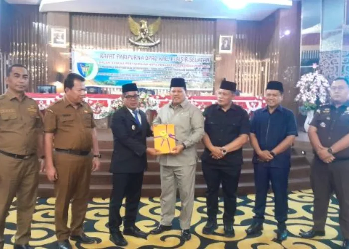 Empat Ranperda Masuk Meja DPRD Pessel, Barang Milik Daerah hingga Pajak Jadi Sorotan