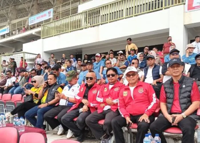 Hadiri Penutupan Porprov XVI Sumbar 2026 di Sikabu, Fauzi Bahar Apresiasi Semangat Juang Atlet dan Sukses Penyelenggaraan