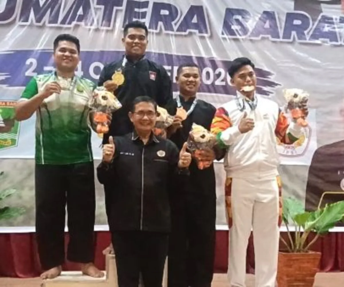 Tampil Gemilang, Pesilat kota Padang Torehkan 8 Emas 1 Perak 4 Perunggu